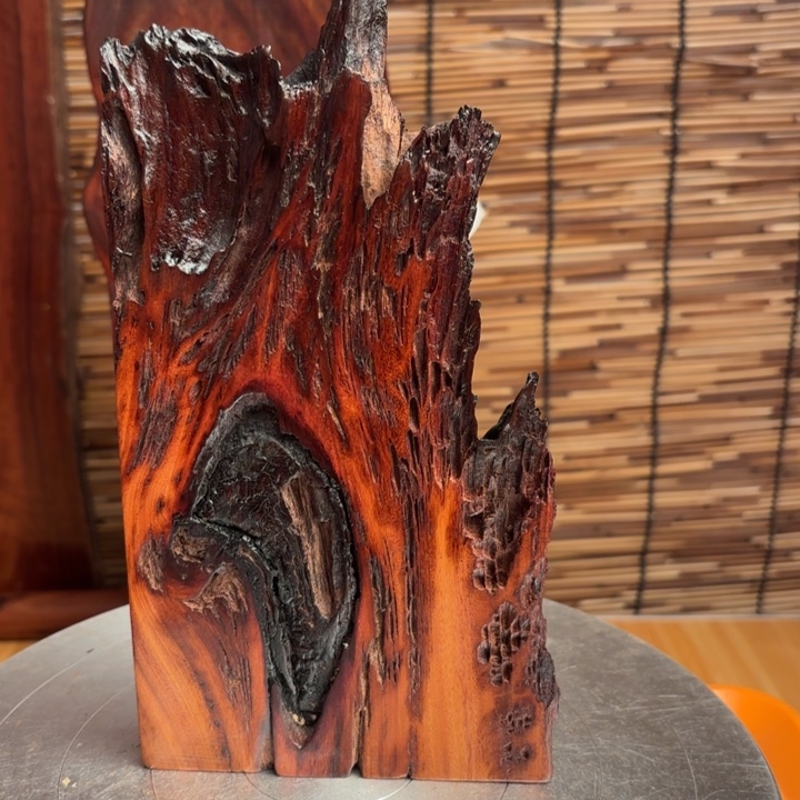 劍***肉大叶紫檀（黑酸枝木类）