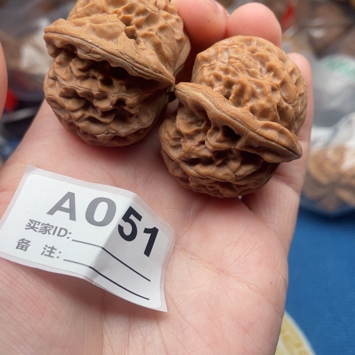 文玩核桃吊坠核桃