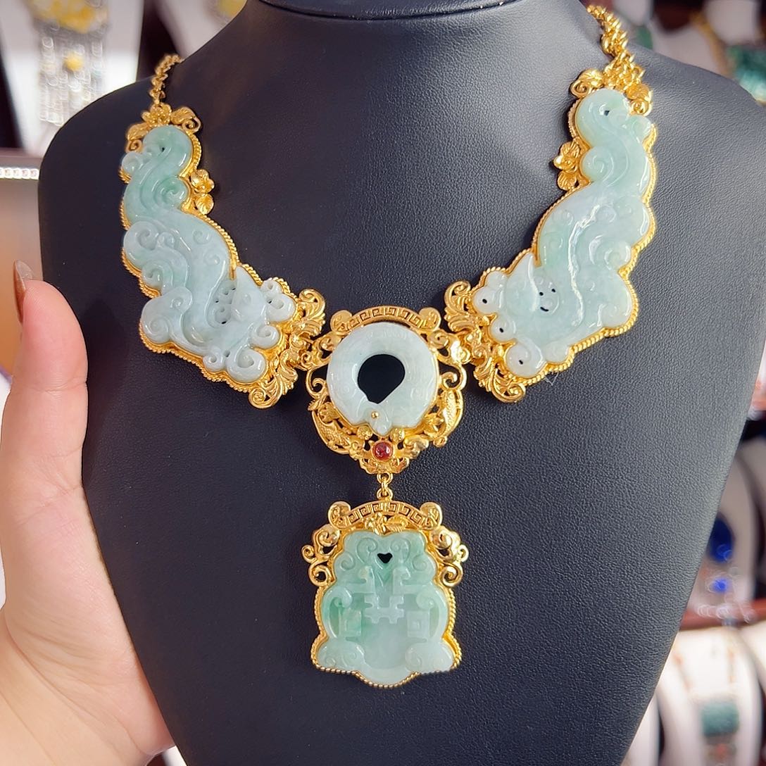 翡翠银S925镶嵌颈饰国风