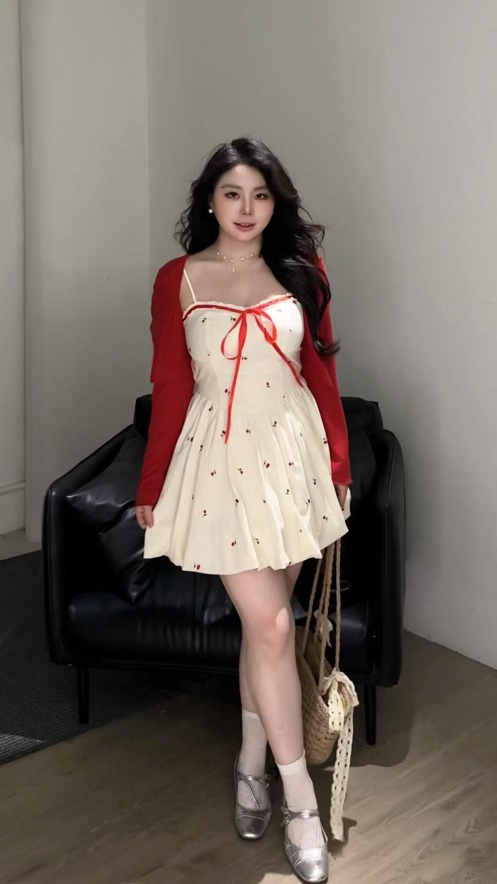 【大小姐】春季甜美新款显瘦少女复古法式开衫碎花吊带连衣裙