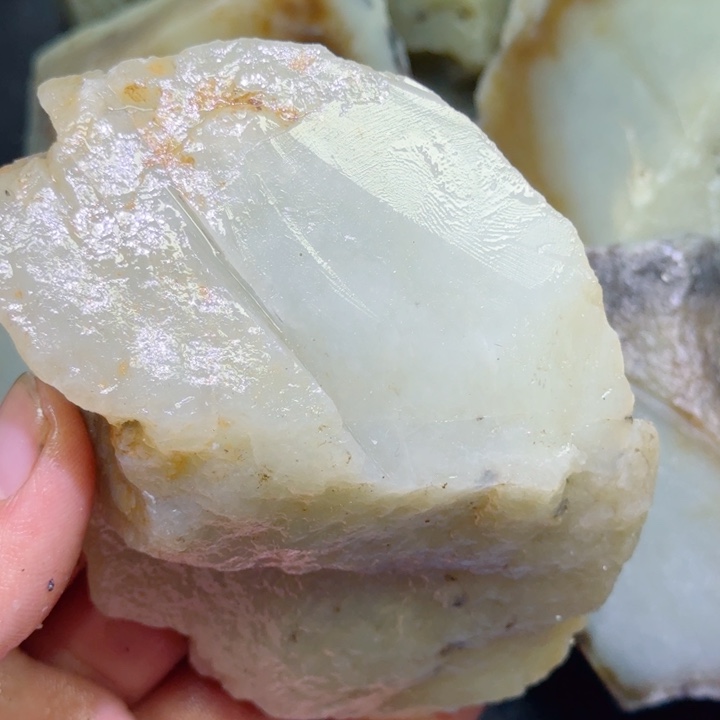 和田玉未镶嵌珠宝半成品