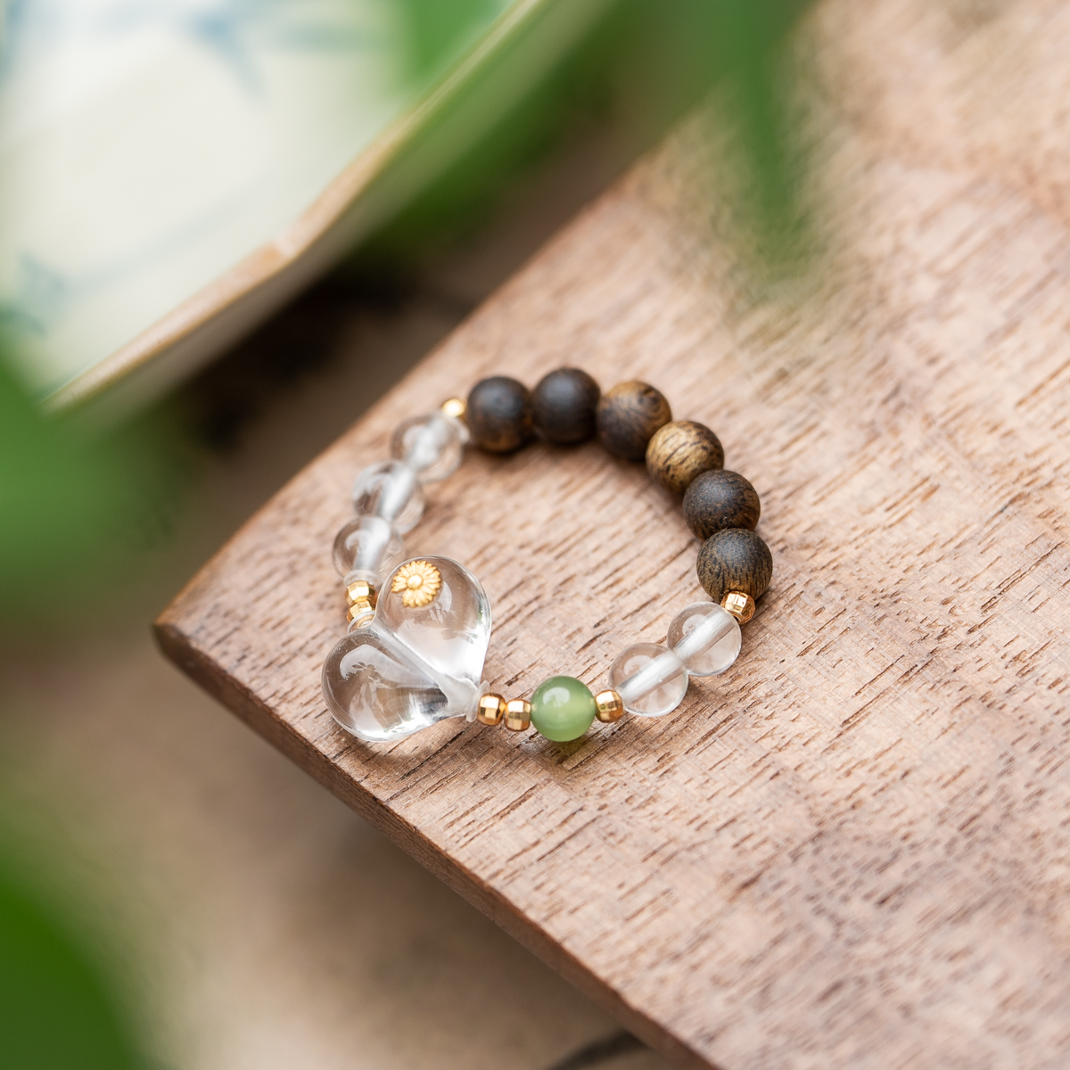 沉香沉香莺歌绿奇楠沉香4mm白水晶爱心戒指和田玉