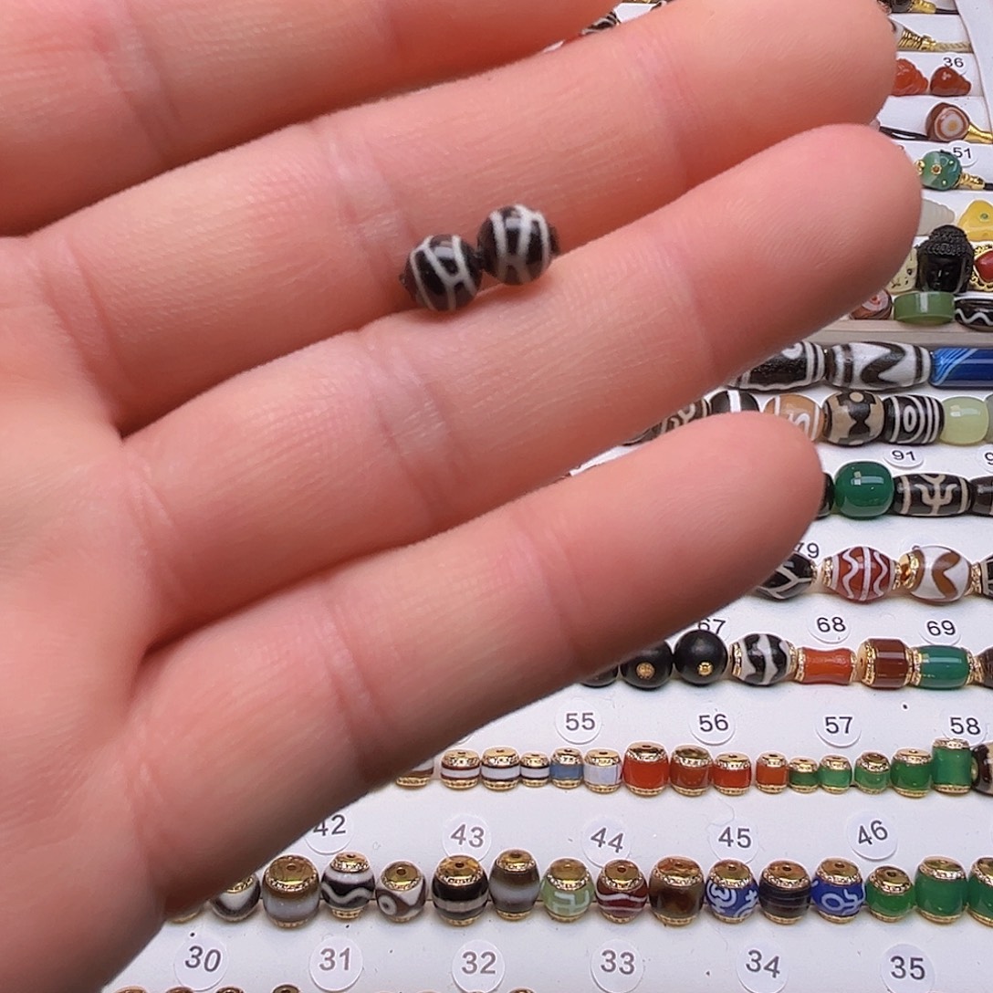 布***二玛瑙/玉髓未镶嵌颈饰