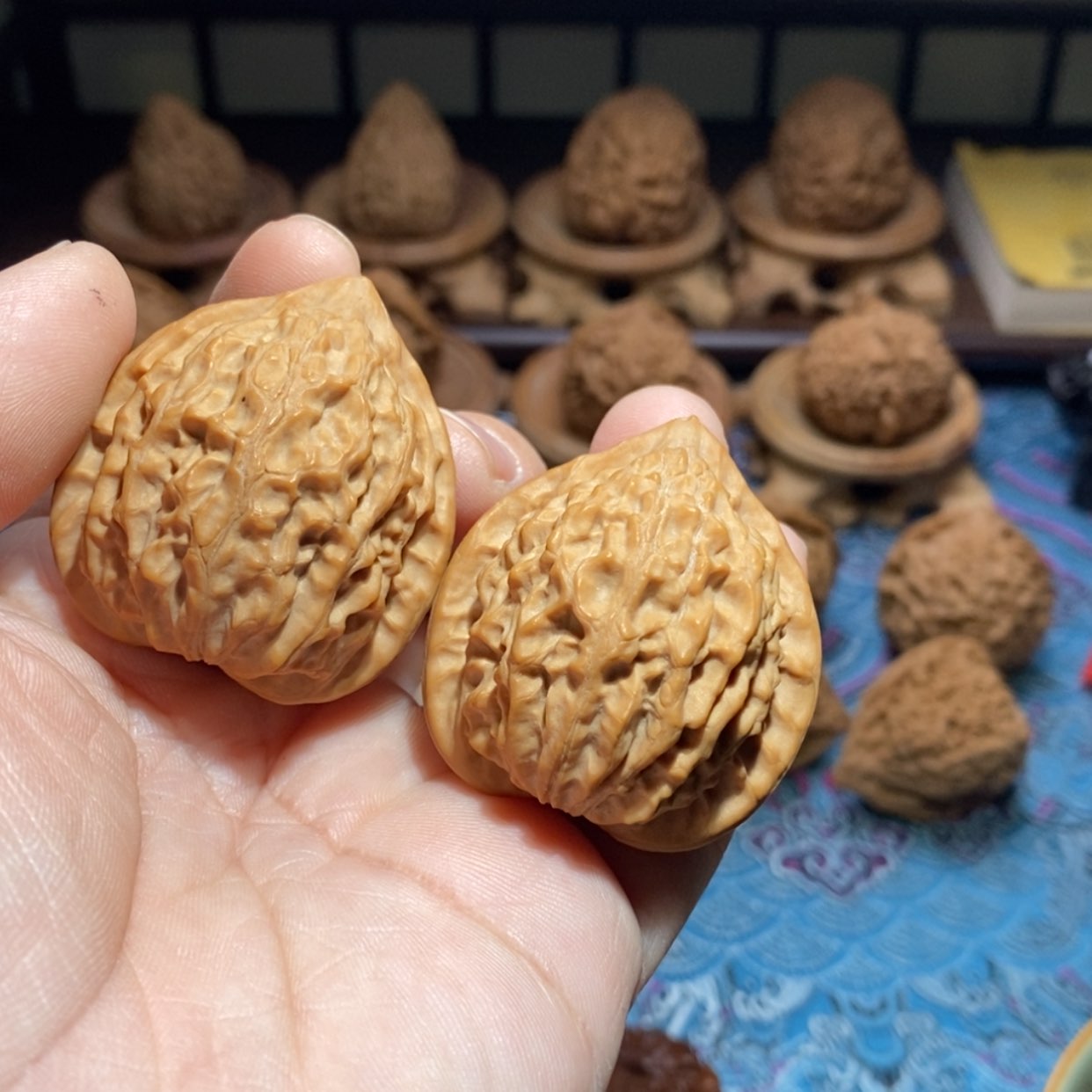 【闪购商品】文玩核桃吊坠金牛