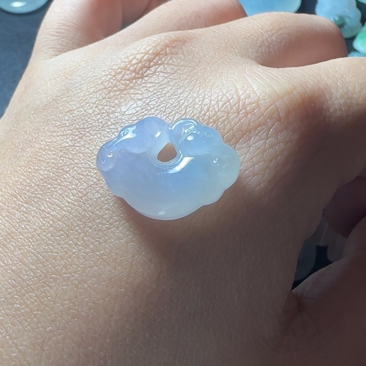 定制翡翠未镶嵌如意