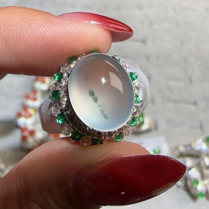 定制翡翠未镶嵌翡翠