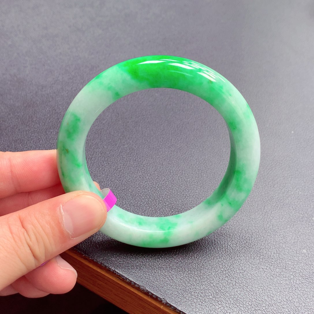 翡翠未镶嵌手镯缅甸翡翠