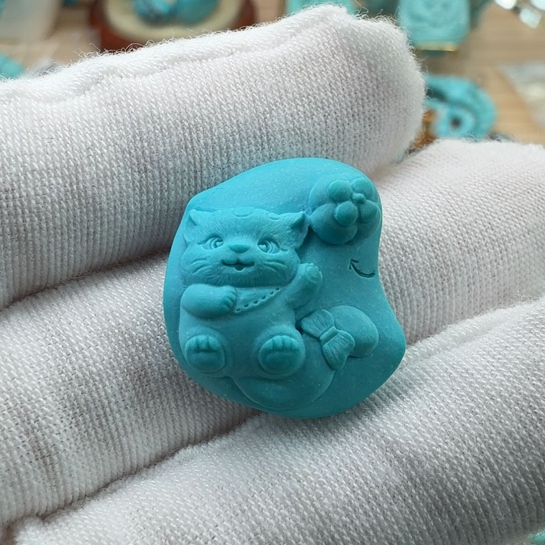 绿松石未镶嵌珠宝奇石