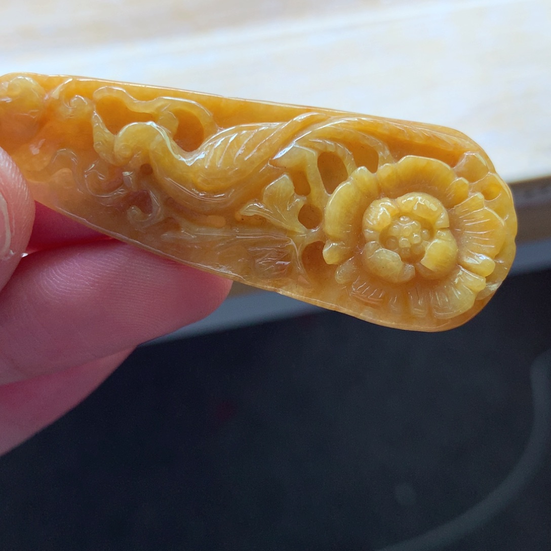 翡翠颈饰未镶嵌吊坠