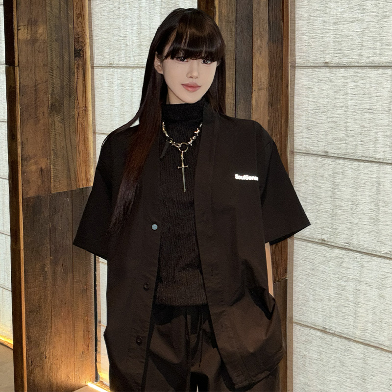 SoulSense绿松石黑色复古短袖衬衫