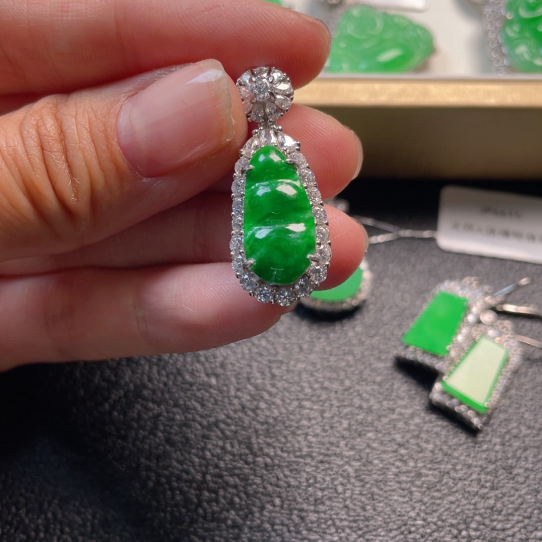 翡翠吊坠(不含链)银S925镶嵌