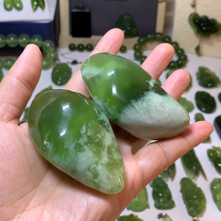 岫玉手把石未镶嵌追*风手把石