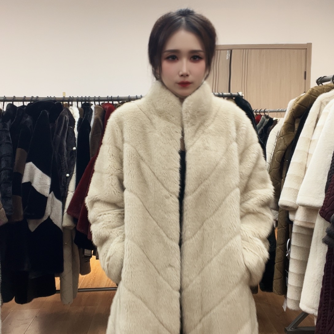 07号皮毛一体外套