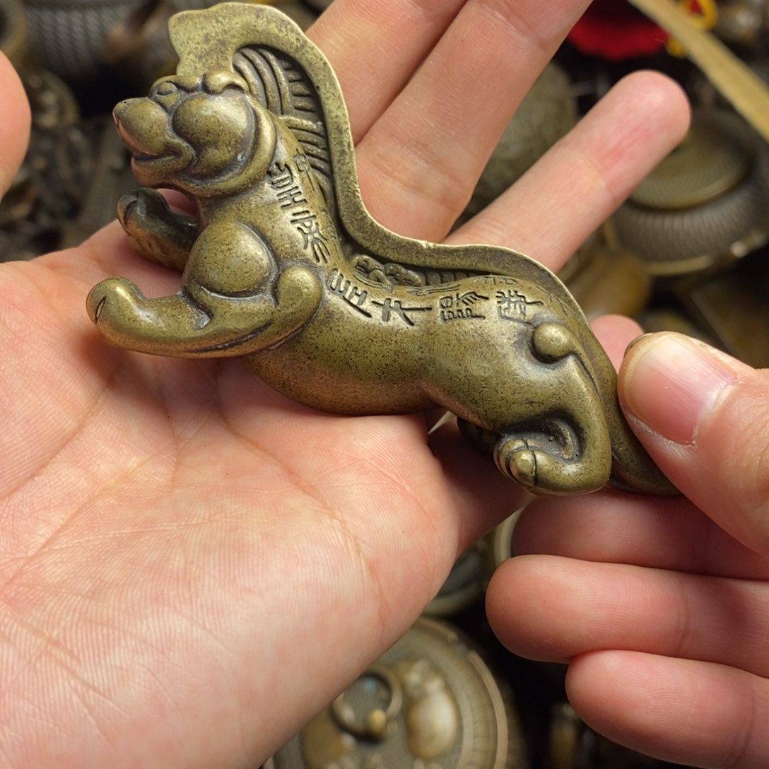 精美铜器做工精良