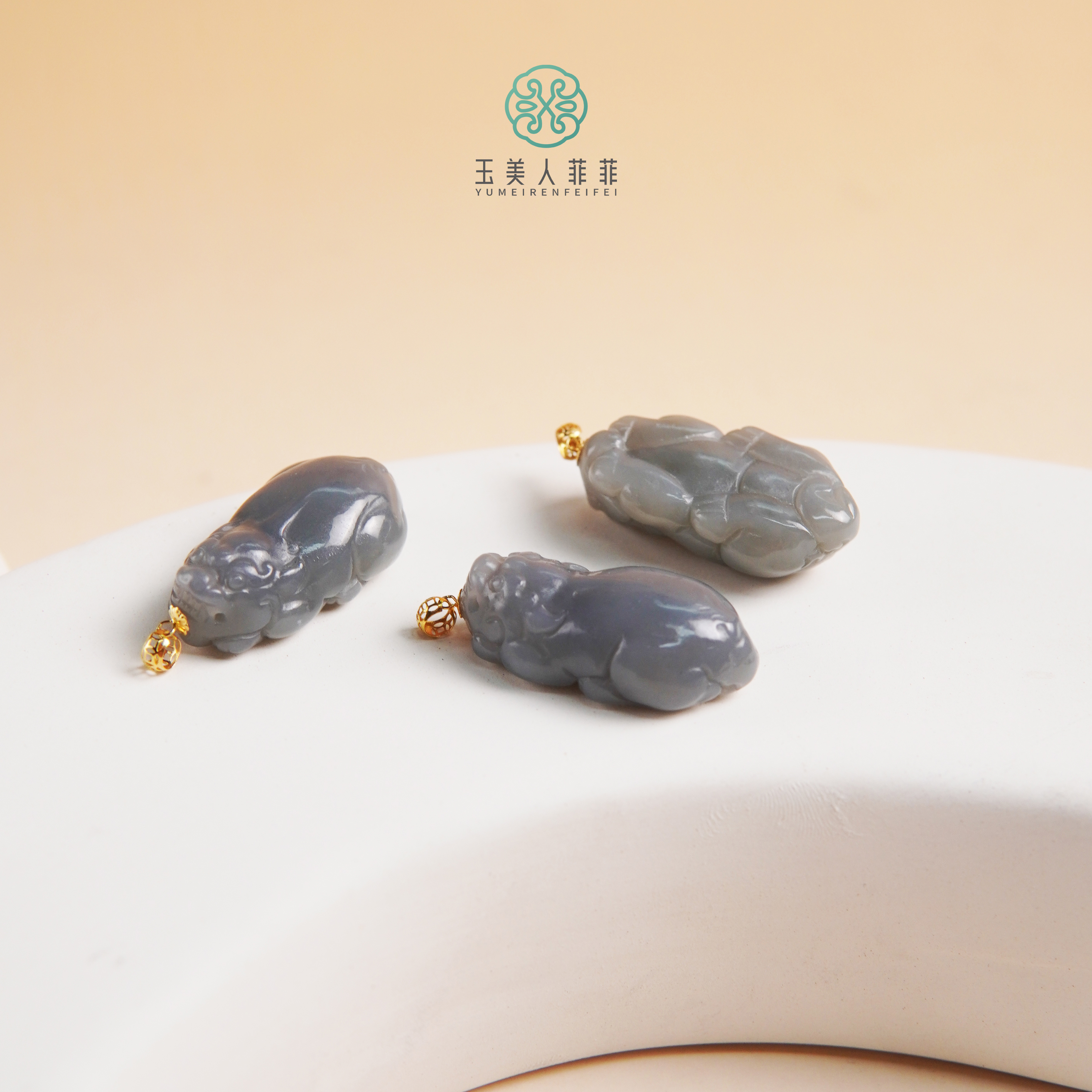 菲菲珠宝好/18K和田玉铜钱扣貔貅约29*15mm吊坠~多样性发一赠链