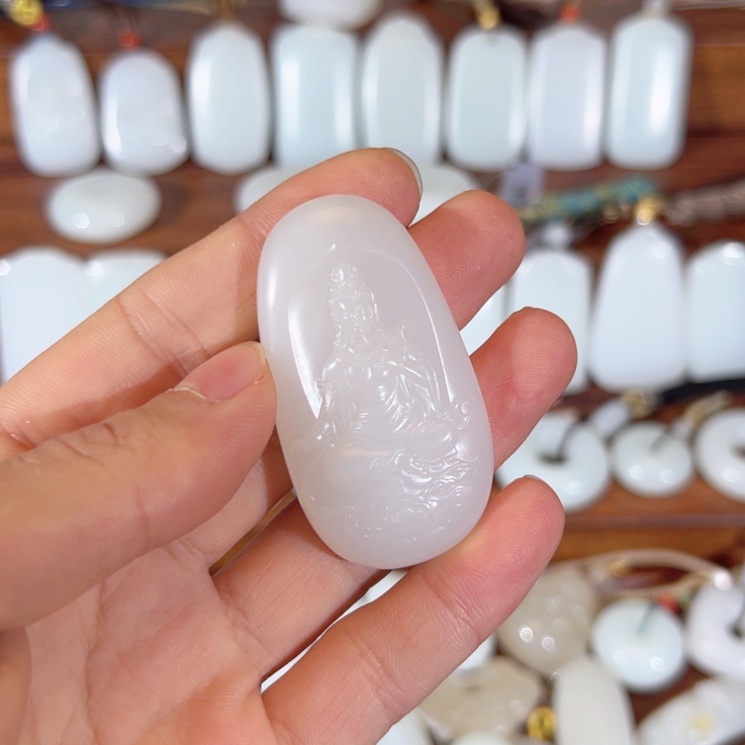 颈饰未镶嵌和田玉（糖玉）生****对