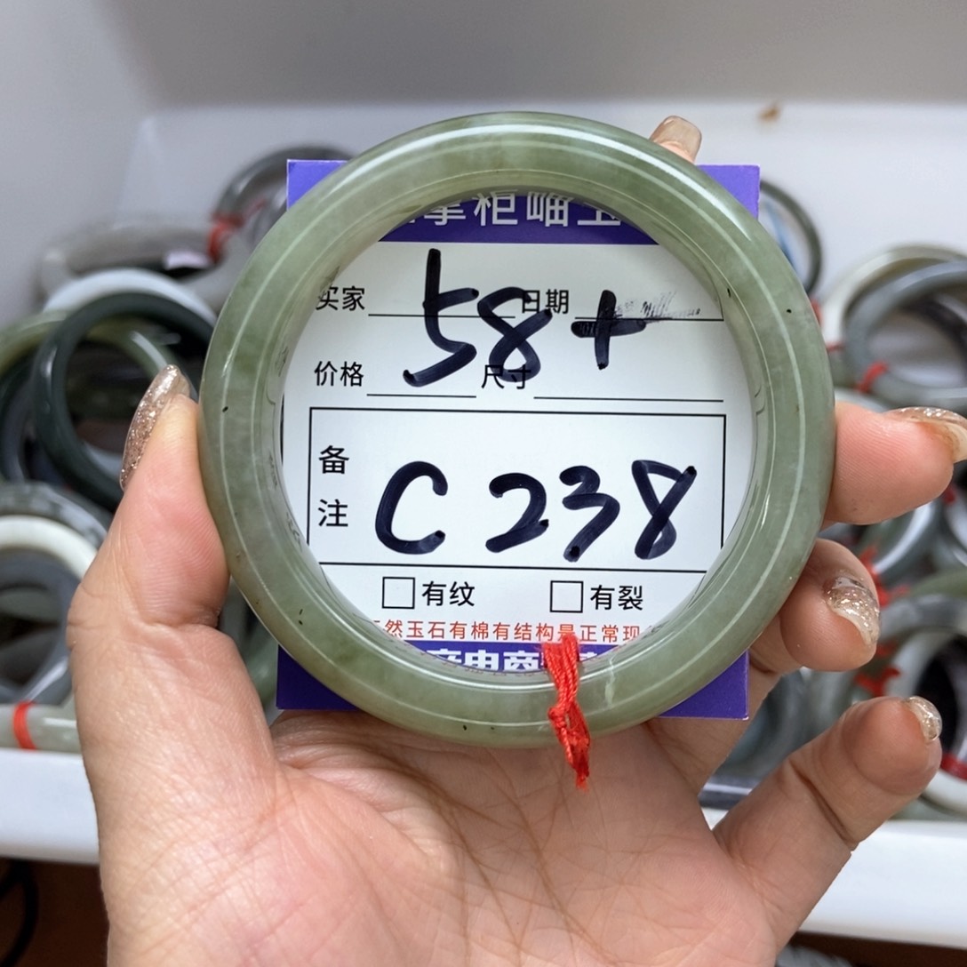 和田玉手镯手镯未镶嵌