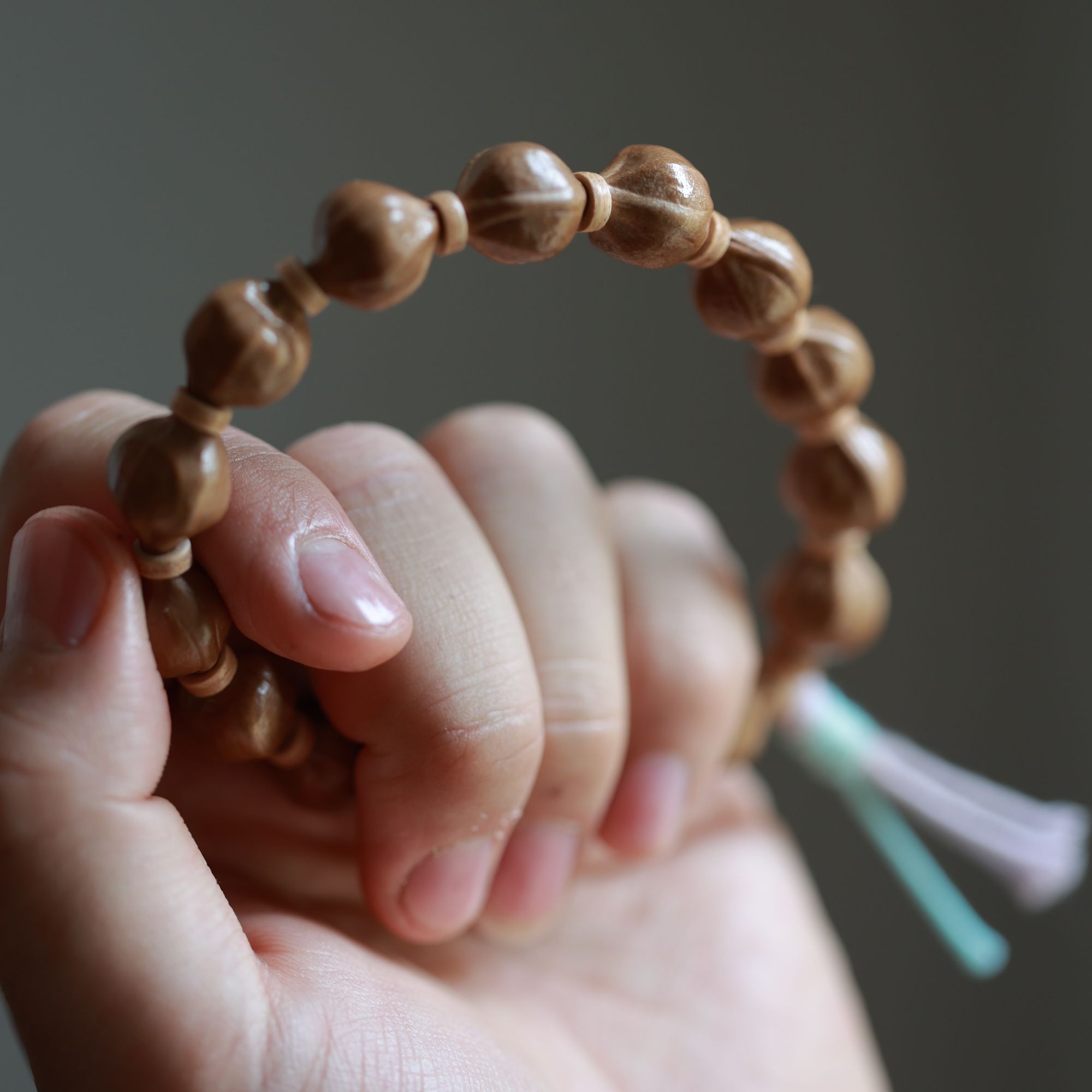 蜜桃臀 水晶橄榄核 小尺寸 核雕文玩手串