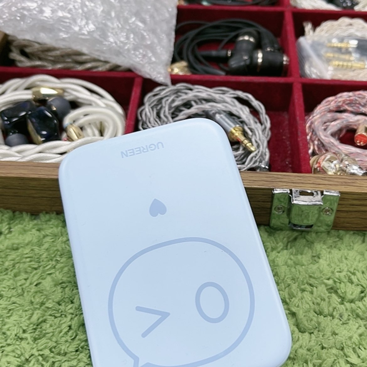 【闪购商品】95新蓝色cdb