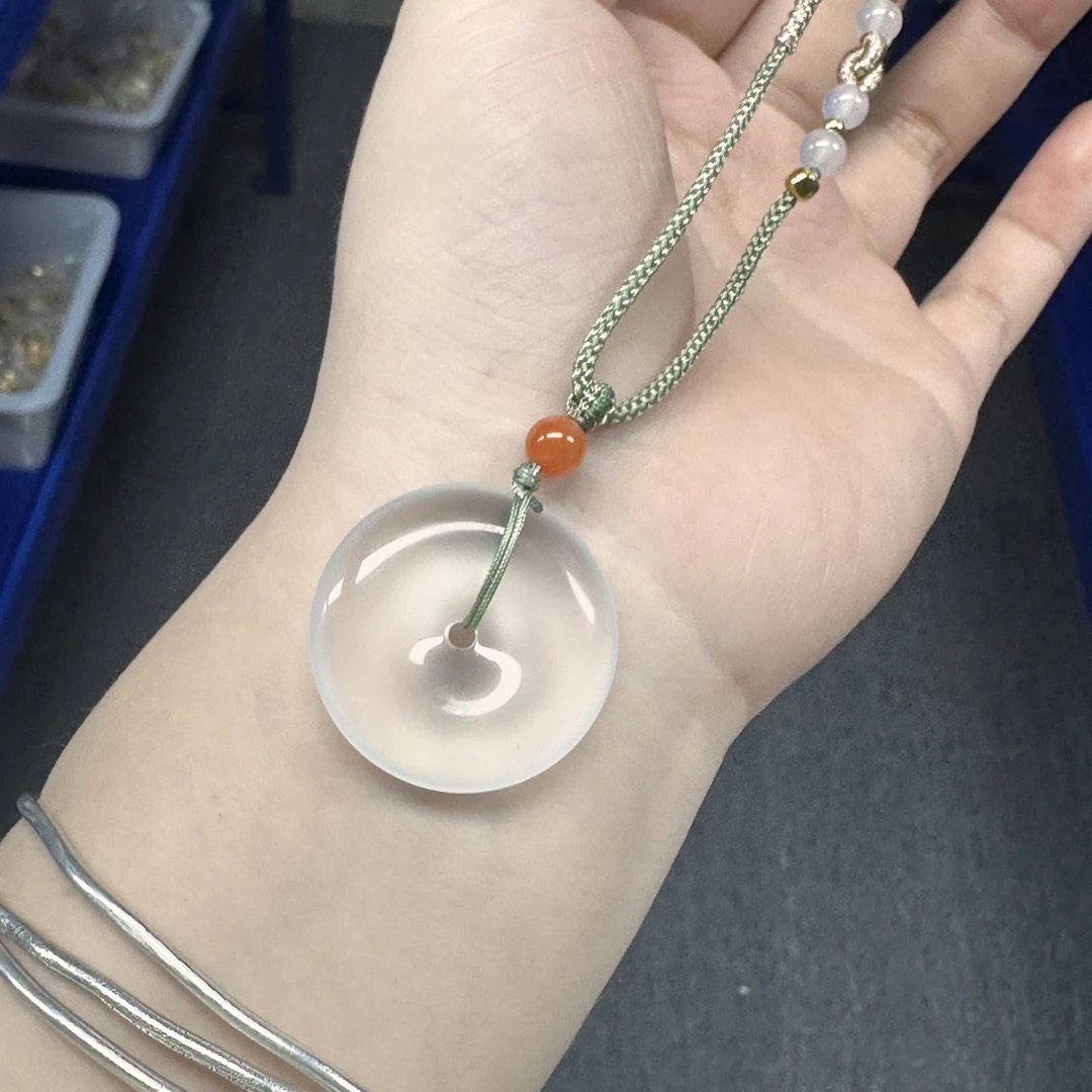 小帅的珠宝仓—精美宝石光平安扣吊坠