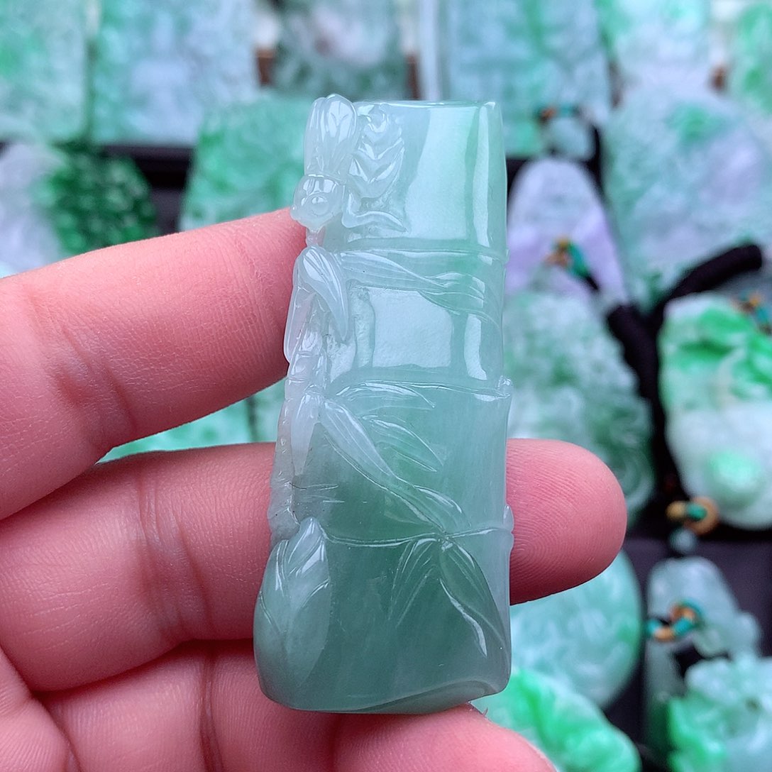 翡翠吊坠(不含链)未镶嵌