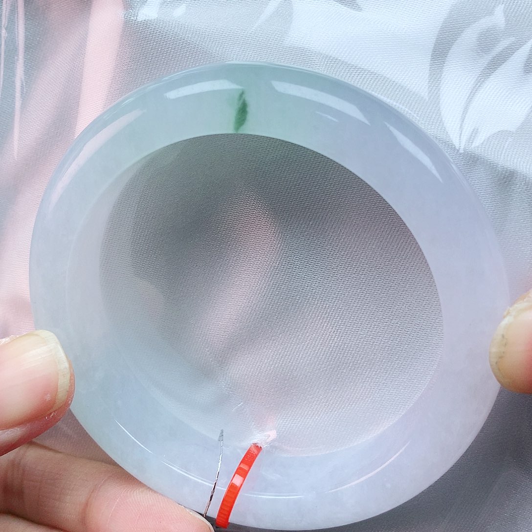 翡翠手镯未镶嵌54圈