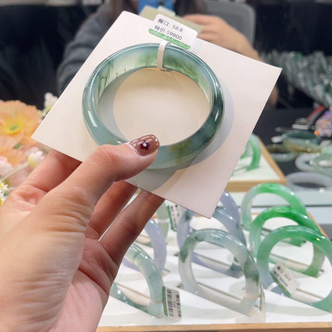 翡翠手镯未镶嵌编号814