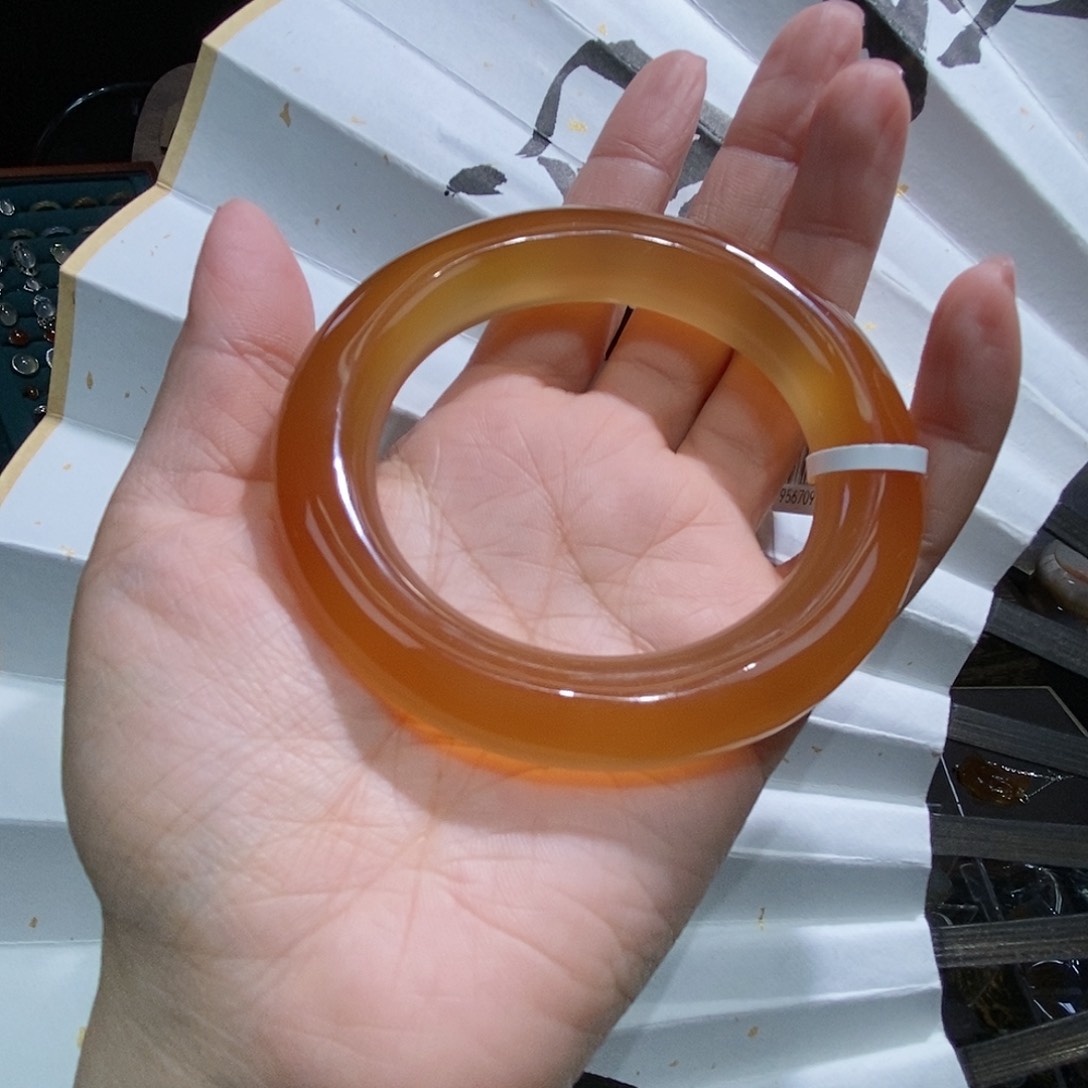 玛瑙/玉髓手镯未镶嵌湘****6