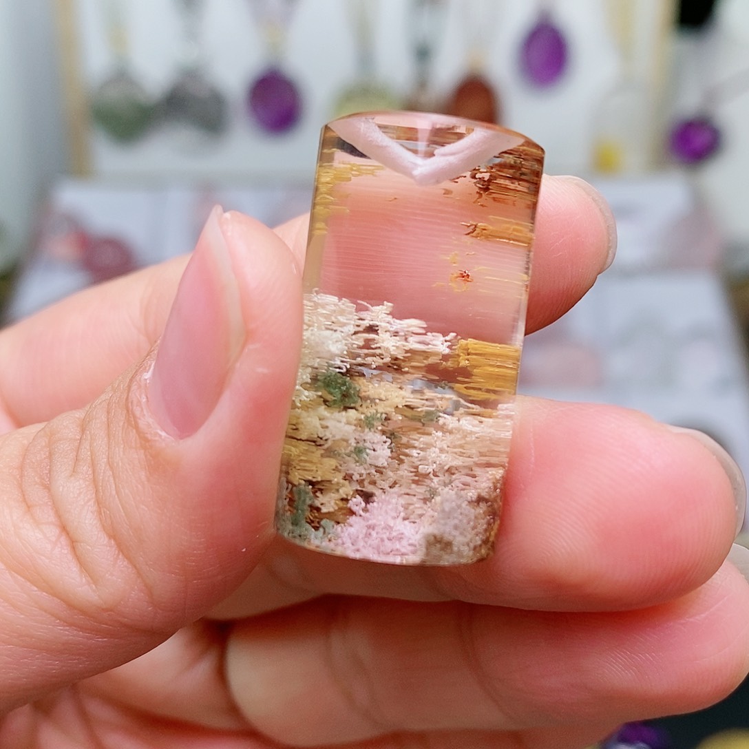 水晶吊坠(赠链)未镶嵌