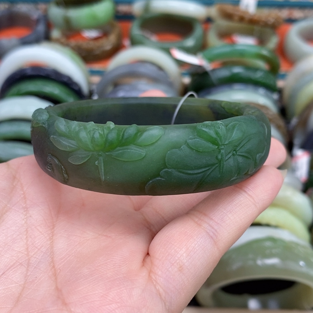 和田玉未镶嵌手镯56.5定制