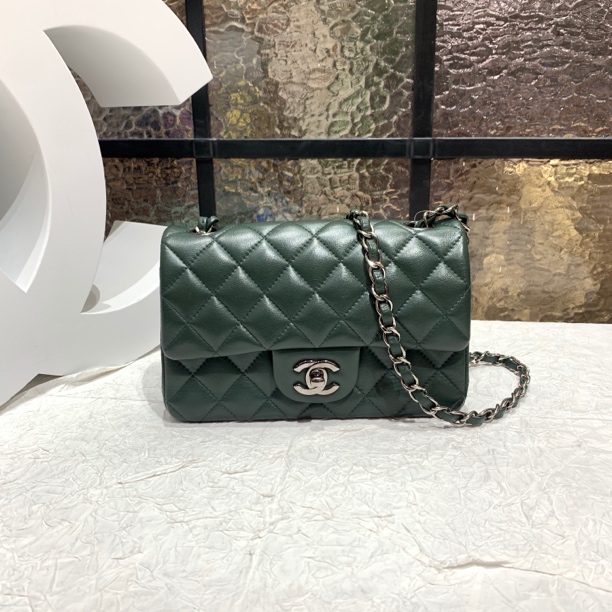 95新 Chanel/香奈儿 Chanel绿色大mini 25020077-01