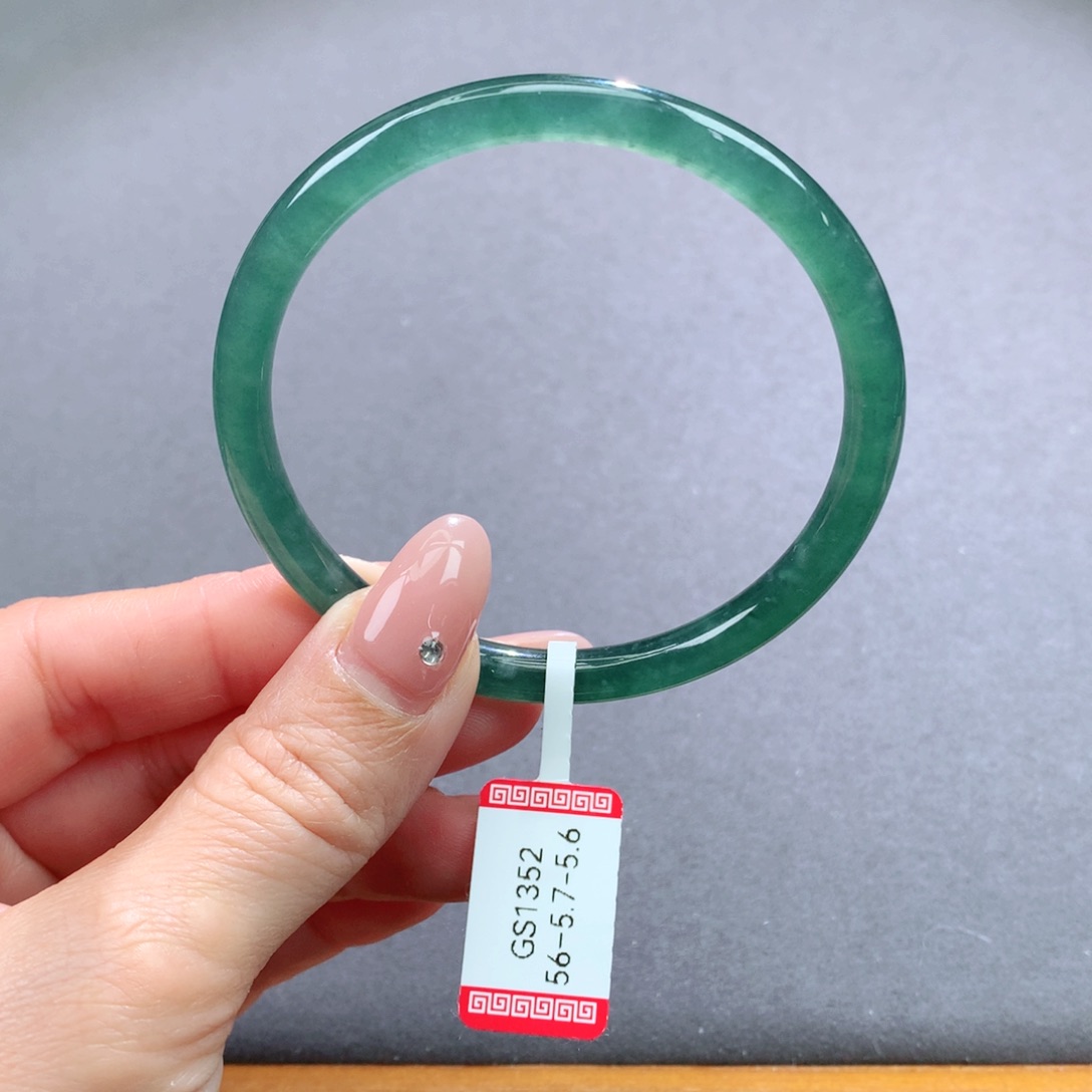 翡翠手镯未镶嵌天然翡翠手镯叮当镯