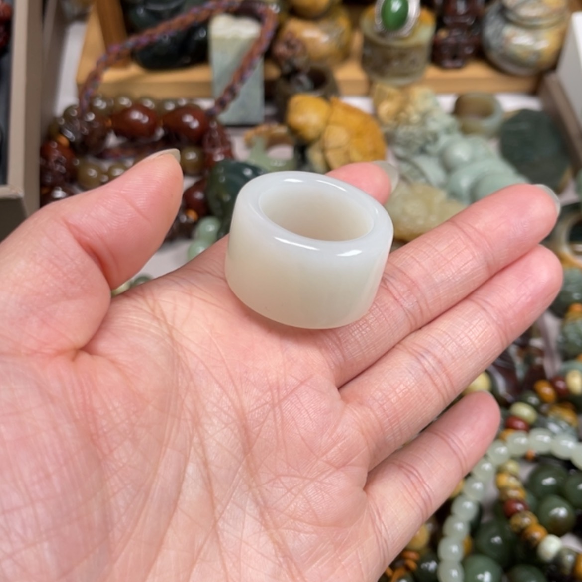 【闪购商品】和田玉未镶嵌挂件颜*