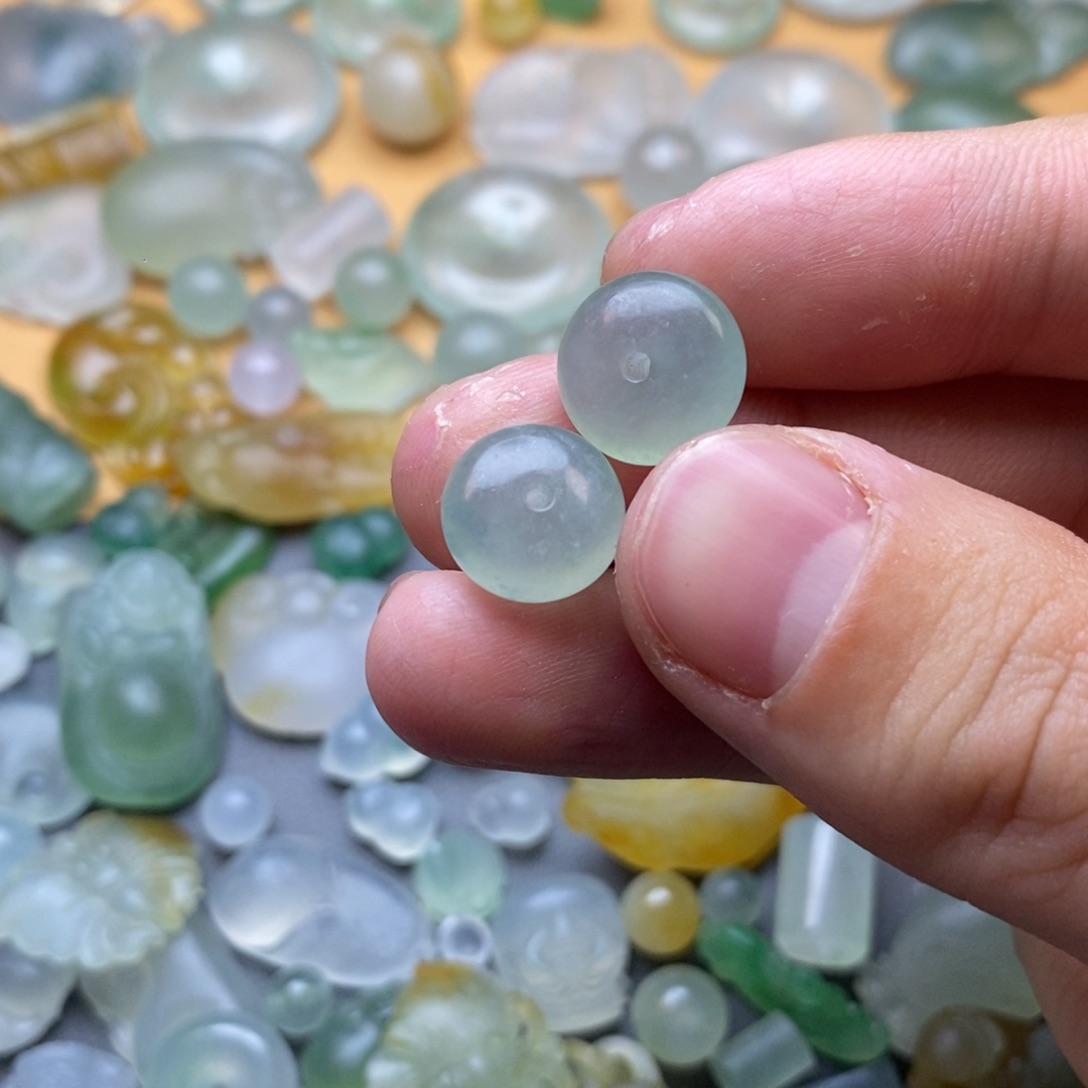 定制翡翠未镶嵌珠子