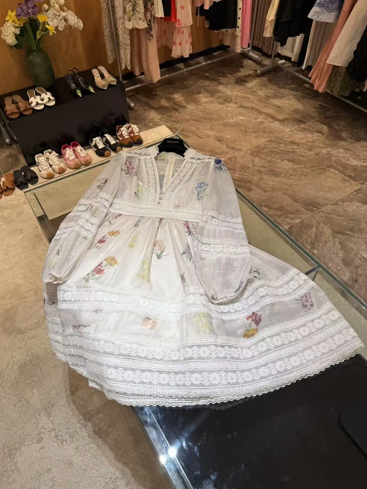 WW2025新款女士白色碎花蕾丝连衣裙W201210