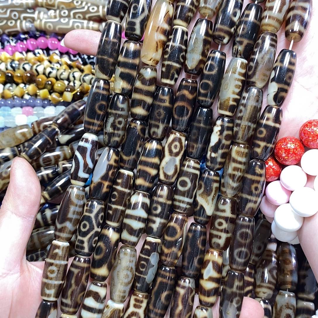 玛瑙/玉髓未镶嵌珠宝半成品玛瑙天珠一条卡11*28mm