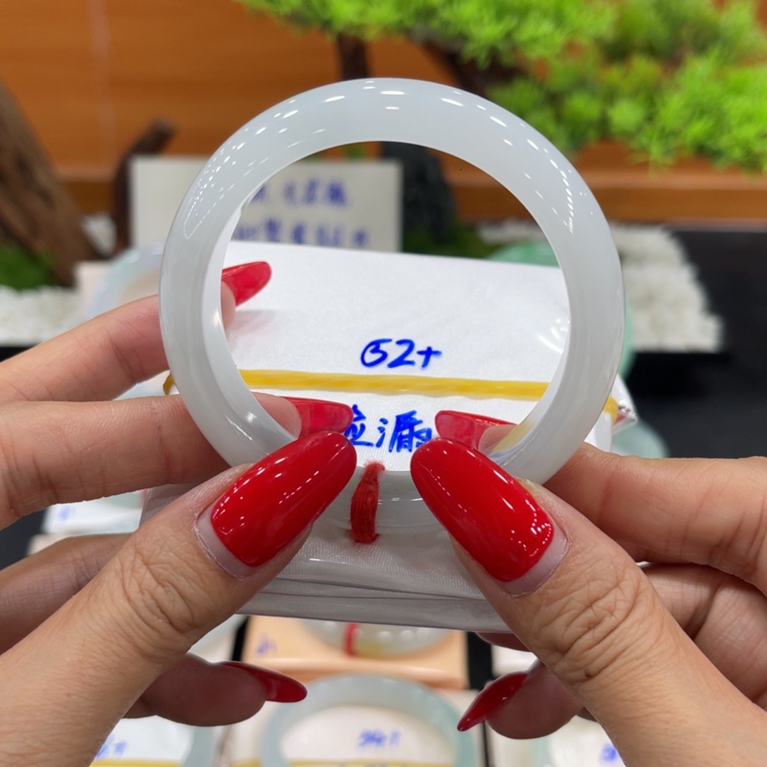 翡翠未镶嵌手镯缅甸