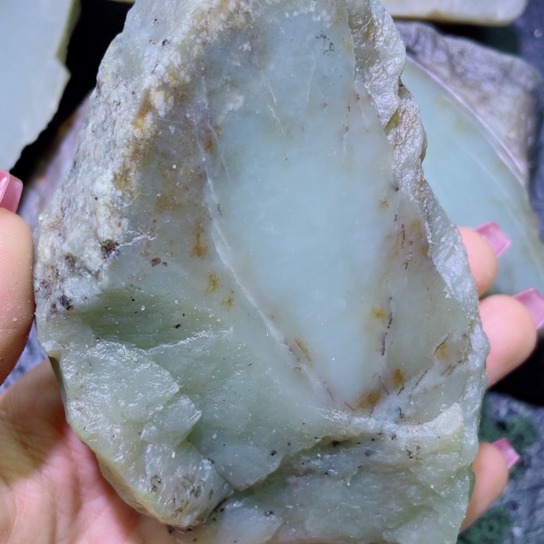 和田玉未镶嵌珠宝半成品