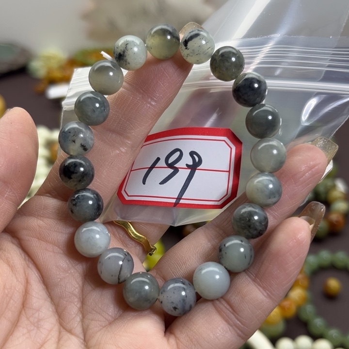 蛇纹石玉未镶嵌手链