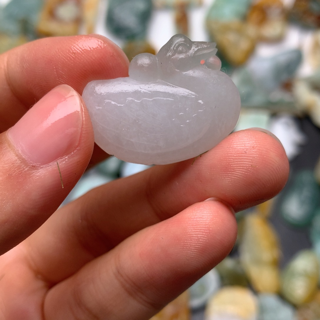 定制翡翠未镶嵌翡翠