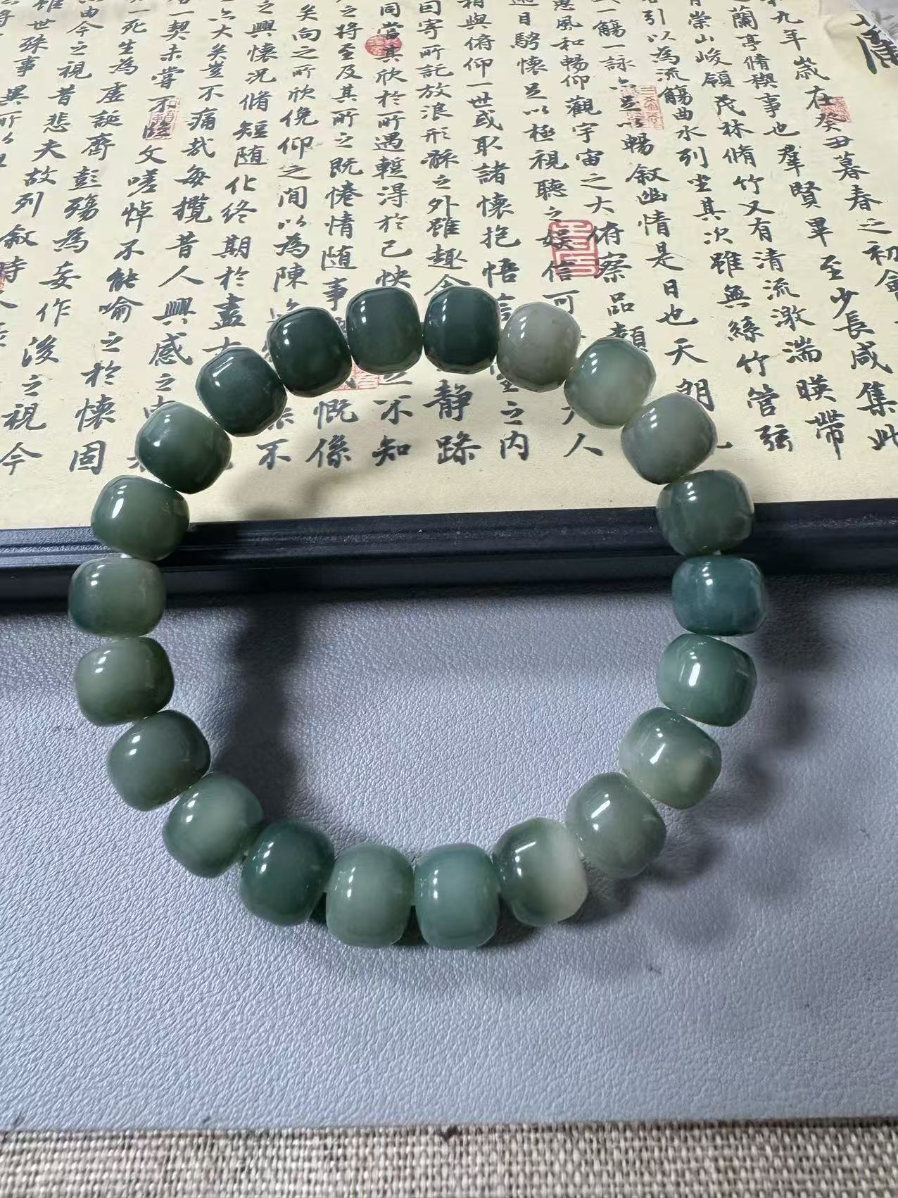 菲料青山翠面包珠菩提单圈女生款手串