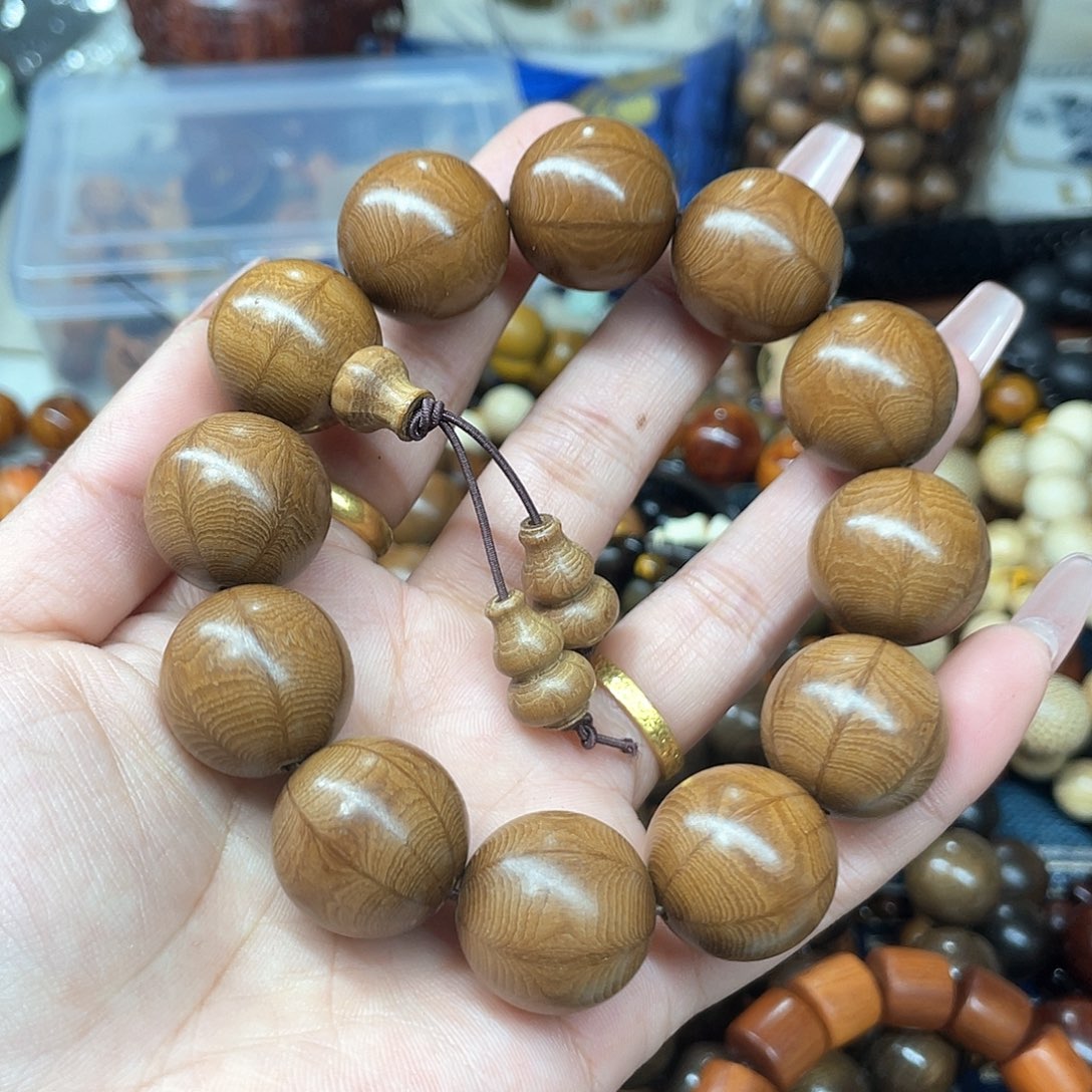 维腊木（绿檀）无事牌