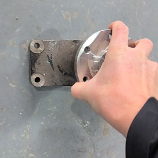 侯***尚福田康明斯发动机水泵