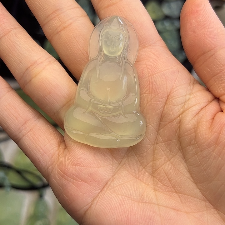 未镶嵌岫玉颈饰吊坠