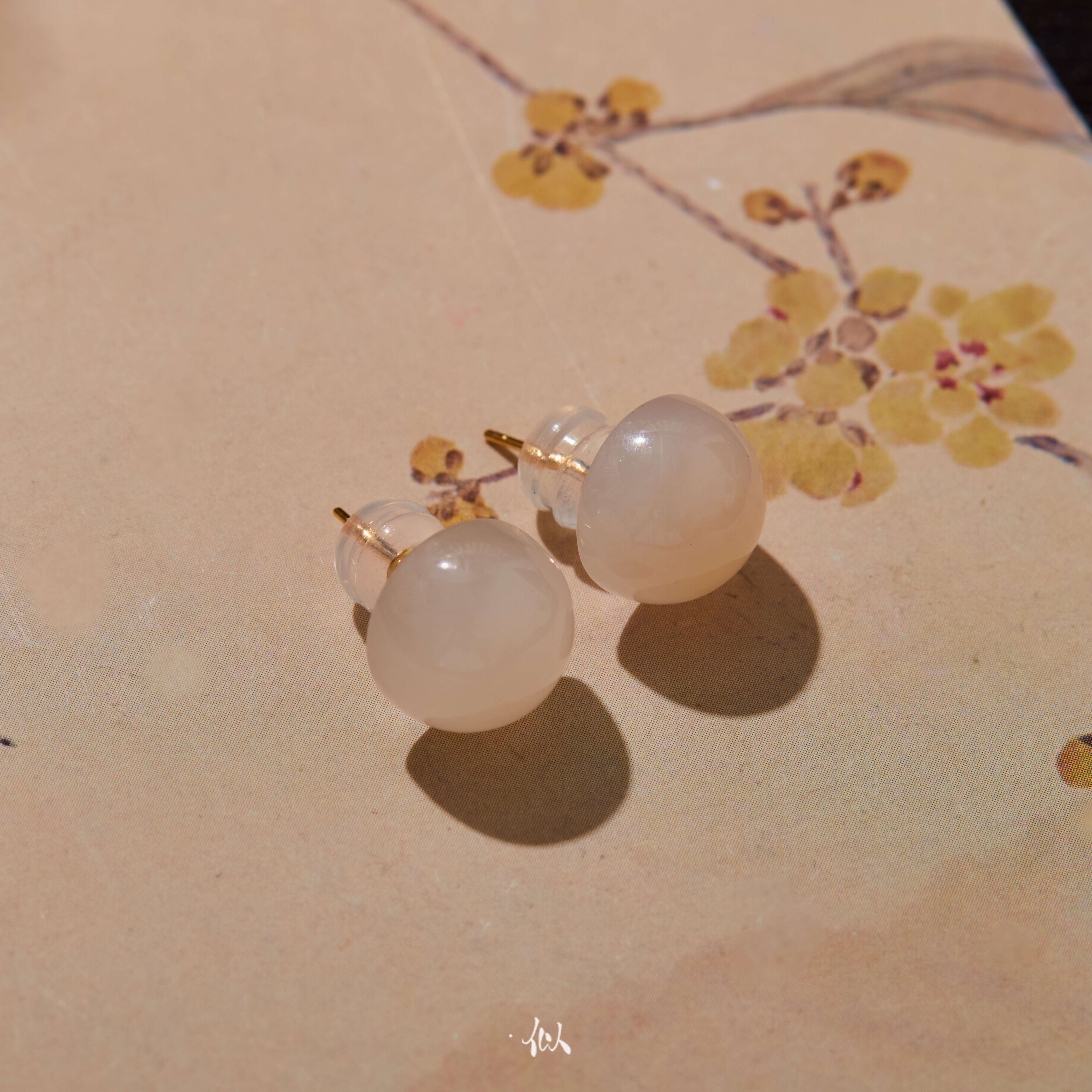 【知摇】·似梓珠宝· 18k金藕粉蛋面耳钉 SZCC2900141