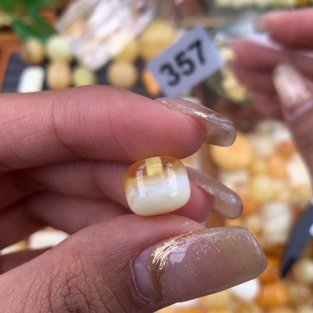 琥珀珠宝奇石未镶嵌V****V10.8 孔道皮纹