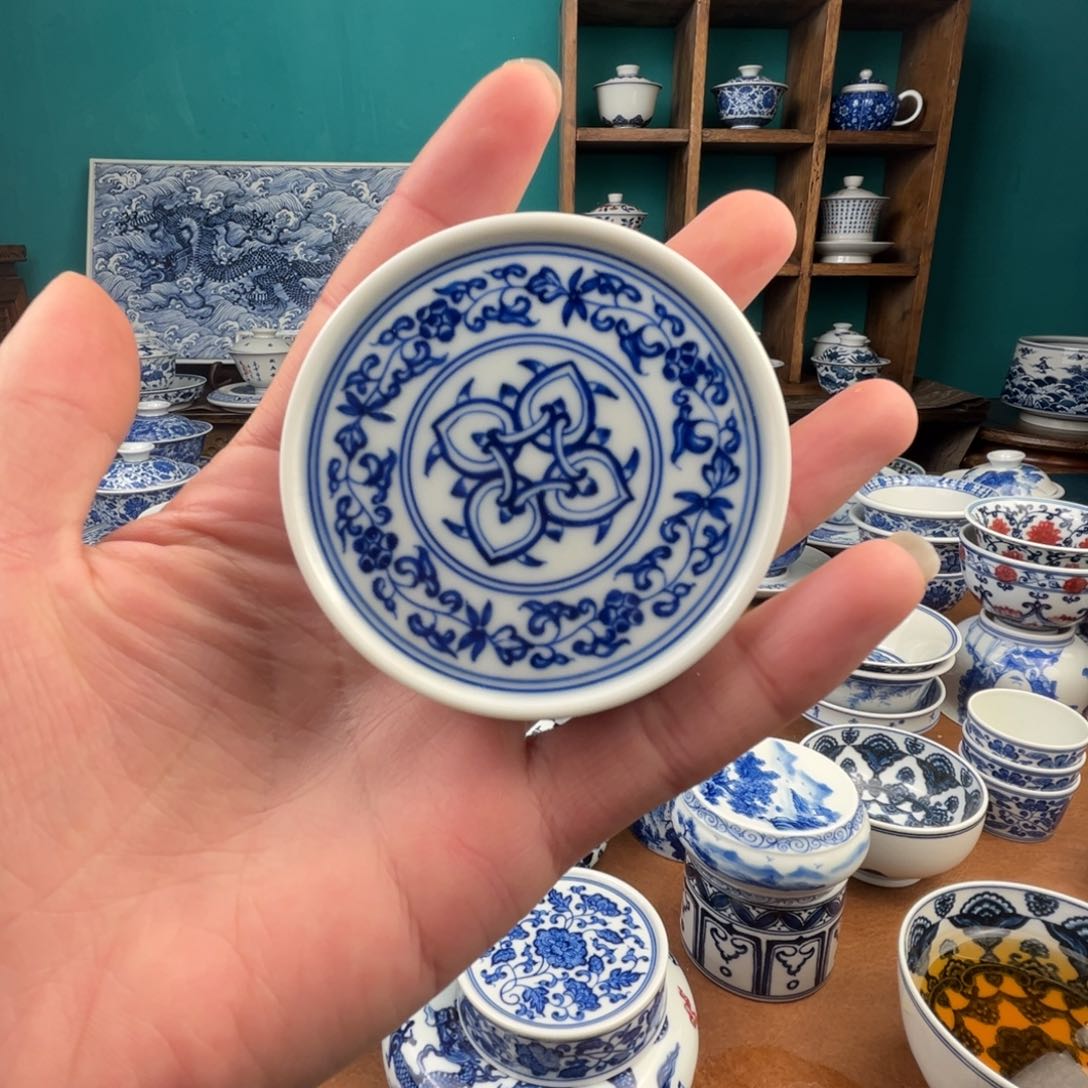 瓷片盖置哈哈哈哈哈哈哈