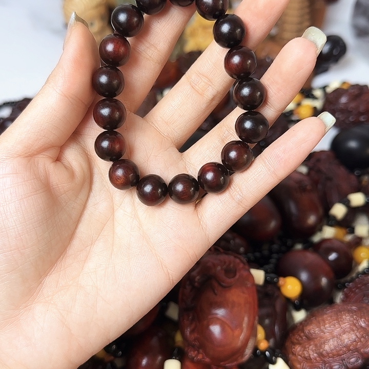 木紫檀手串1.2颗。