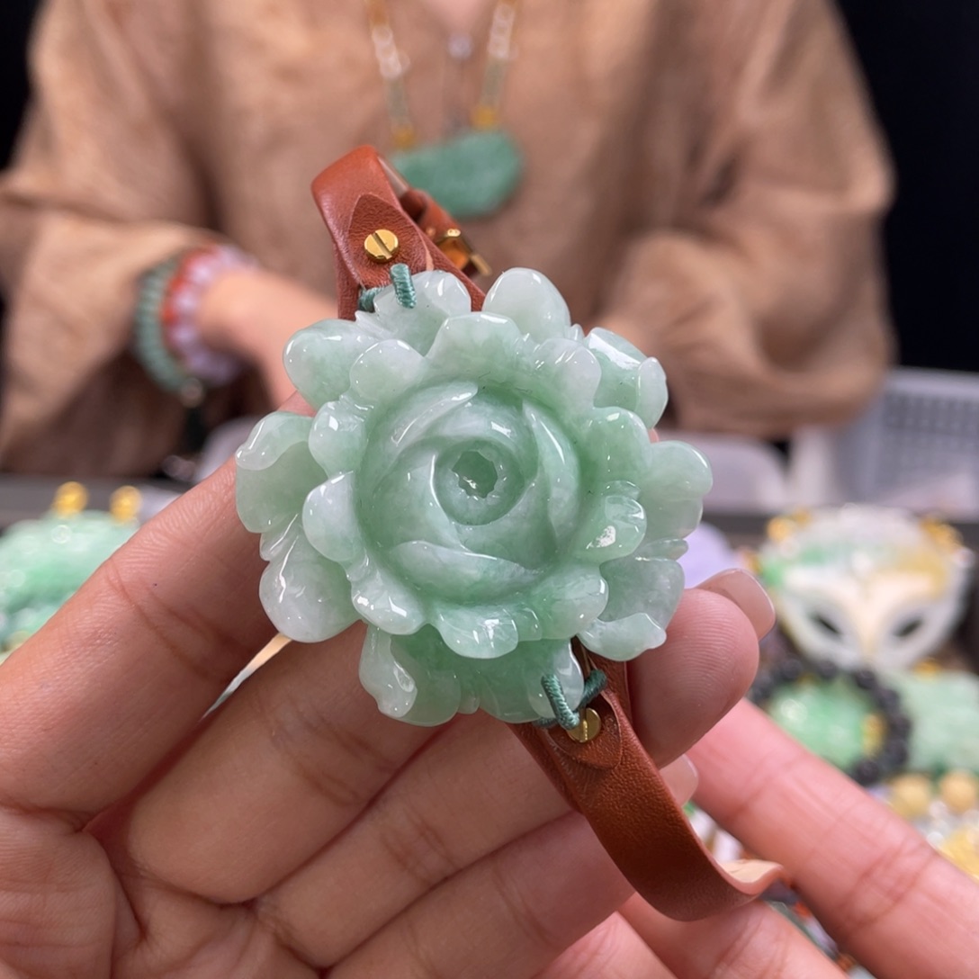 翡翠手链未镶嵌代编织