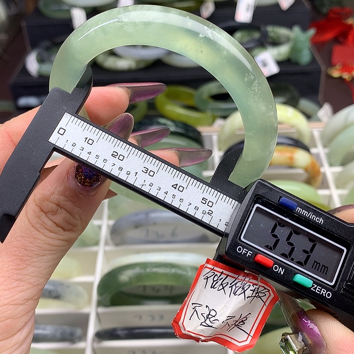 蛇纹石玉手镯未镶嵌721